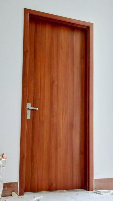  Cửa nhựa vân gỗ