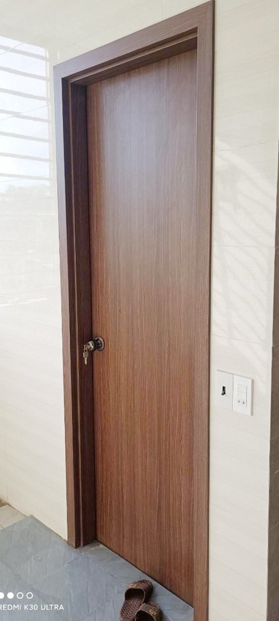  Cửa nhựa vân gỗ