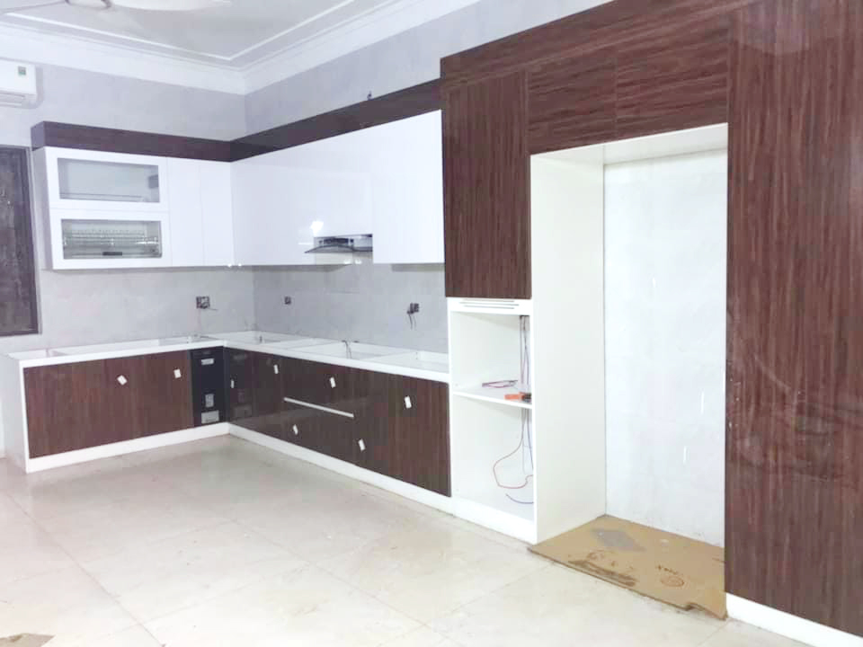 TỦ BẾP NHỰA ACRYLIC